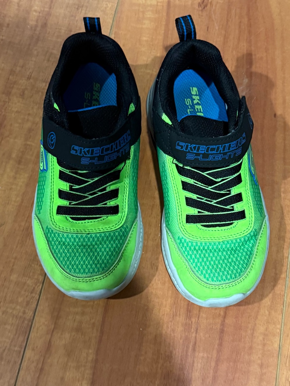Skechers Light up Kids Neon Green and black Hook-and-Loop Sneakers